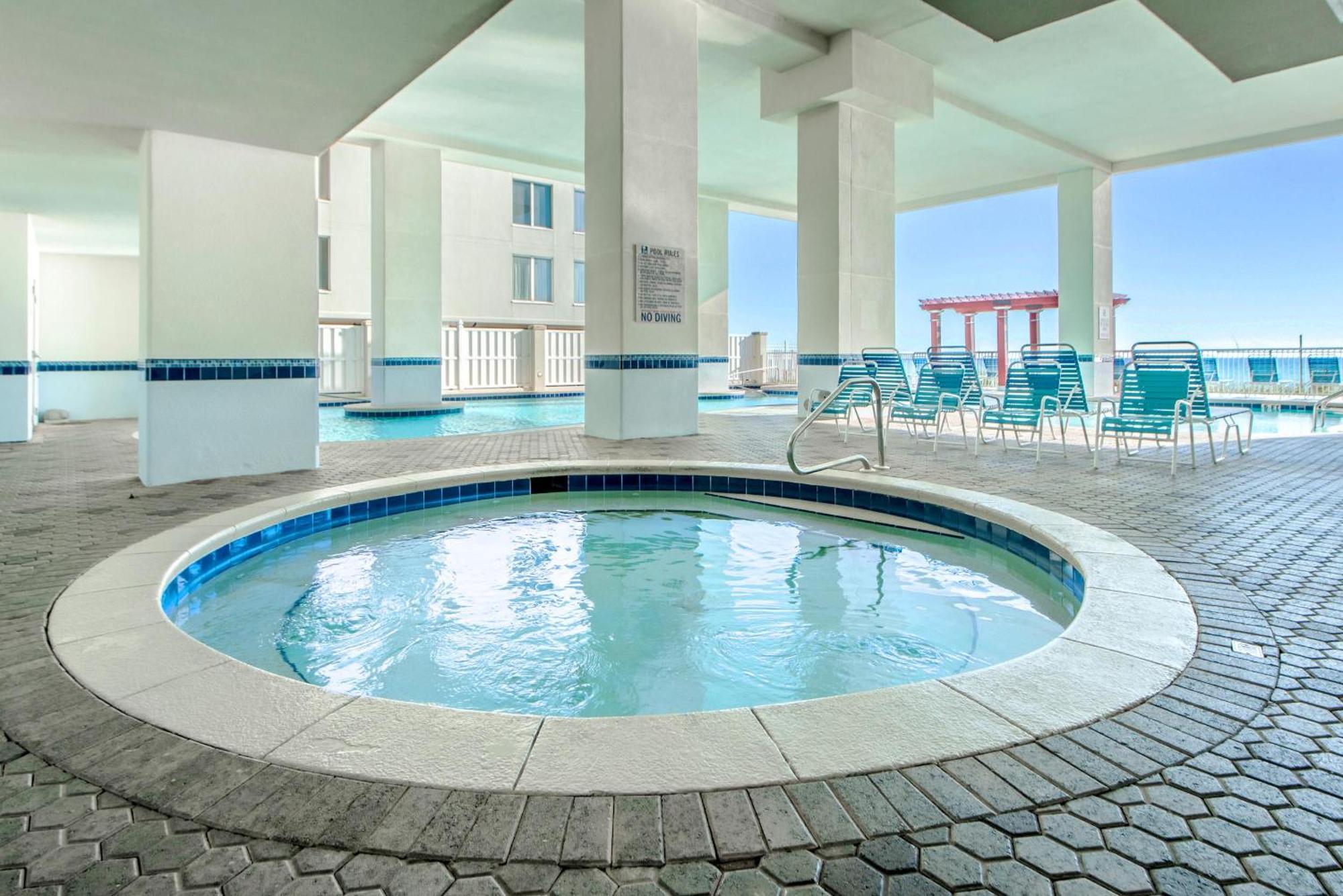 Majestic Towers 1-605 Apartment *
